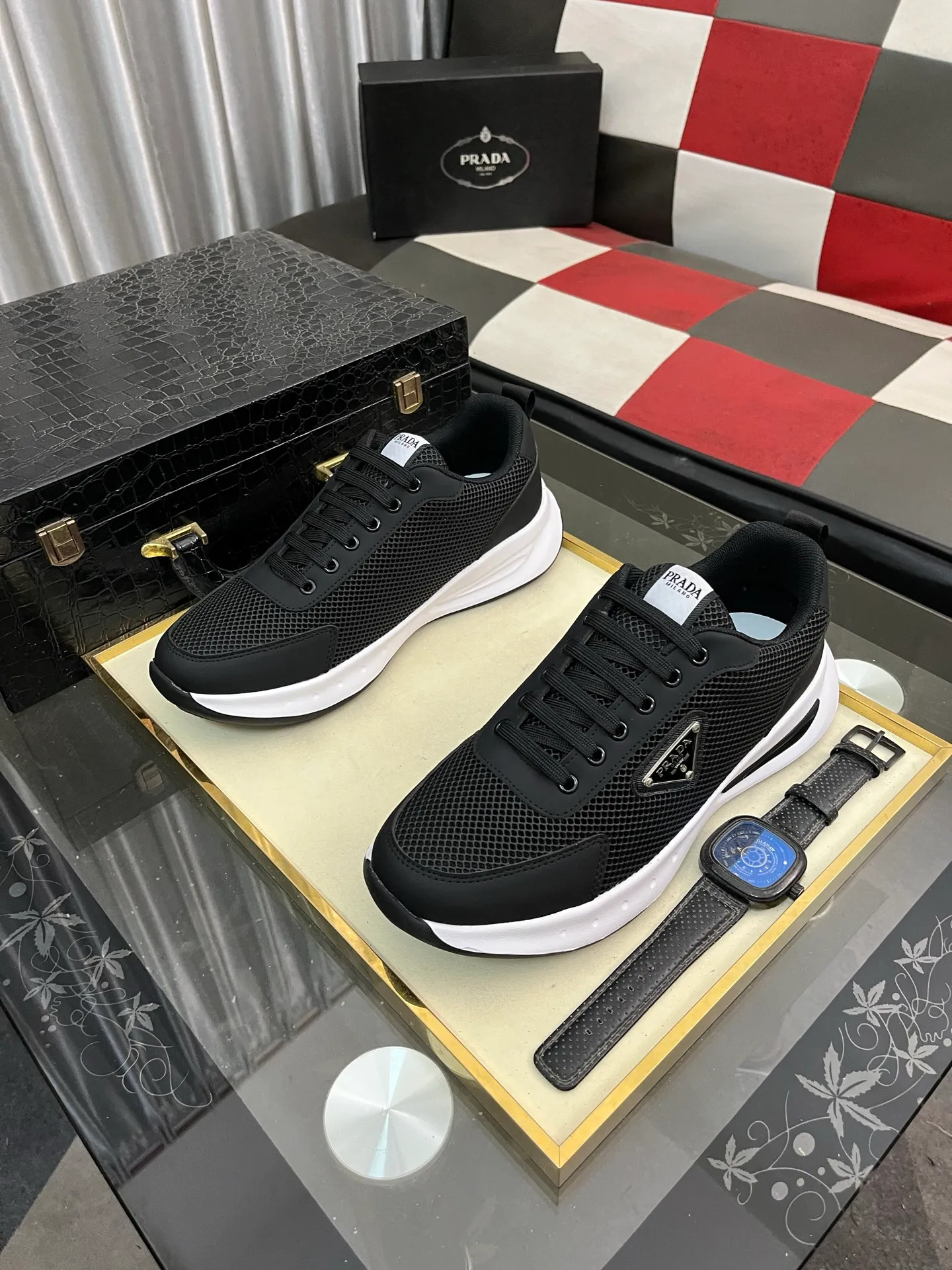 Men's shoes 💰440⌚️⌚️ PRADA [Prada] popular men's shoes, casual shoes and sports shoes! High-end quality 🍀 The upper is made of imported original cowhide 💥 cowhide lining; the original molded outsole. The style is upright and elegant, comfortable and versatile💪 Three quality guarantees Size number: 38-44, 4️⃣ colors available